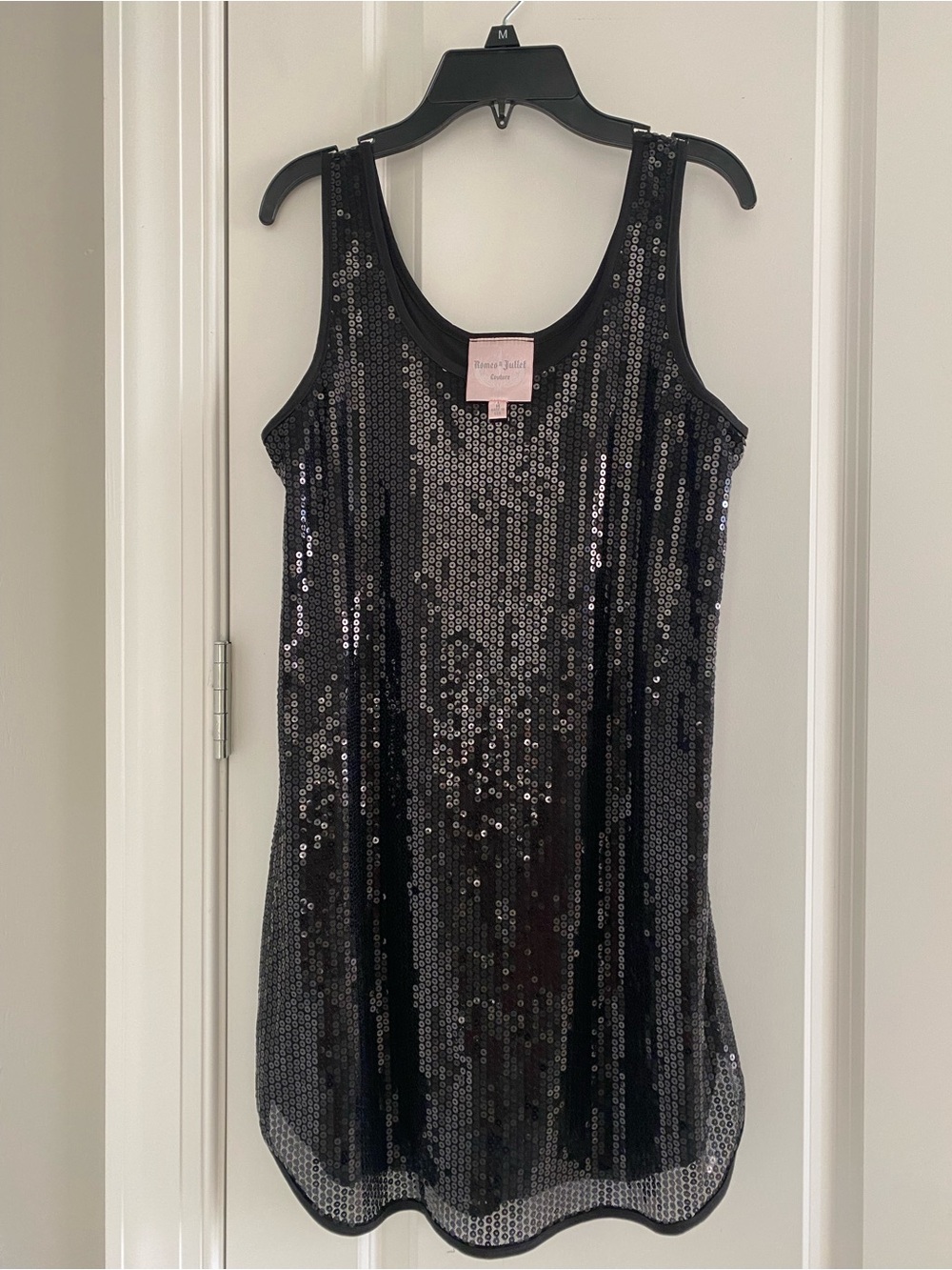 EUC Romeo & Juliet Couture Long Lined Black Sequin Tank Lined SZ M So Pretty